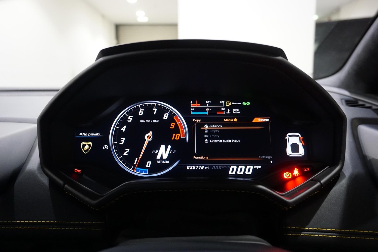 Used Lamborghini Huracan 2016 for sale - 76987775: Photo 53