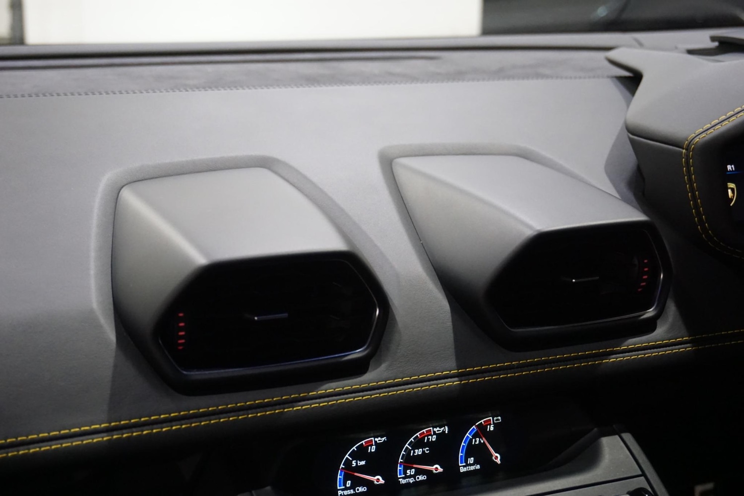 Used Lamborghini Huracan 2016 for sale - 76987775: Photo 54