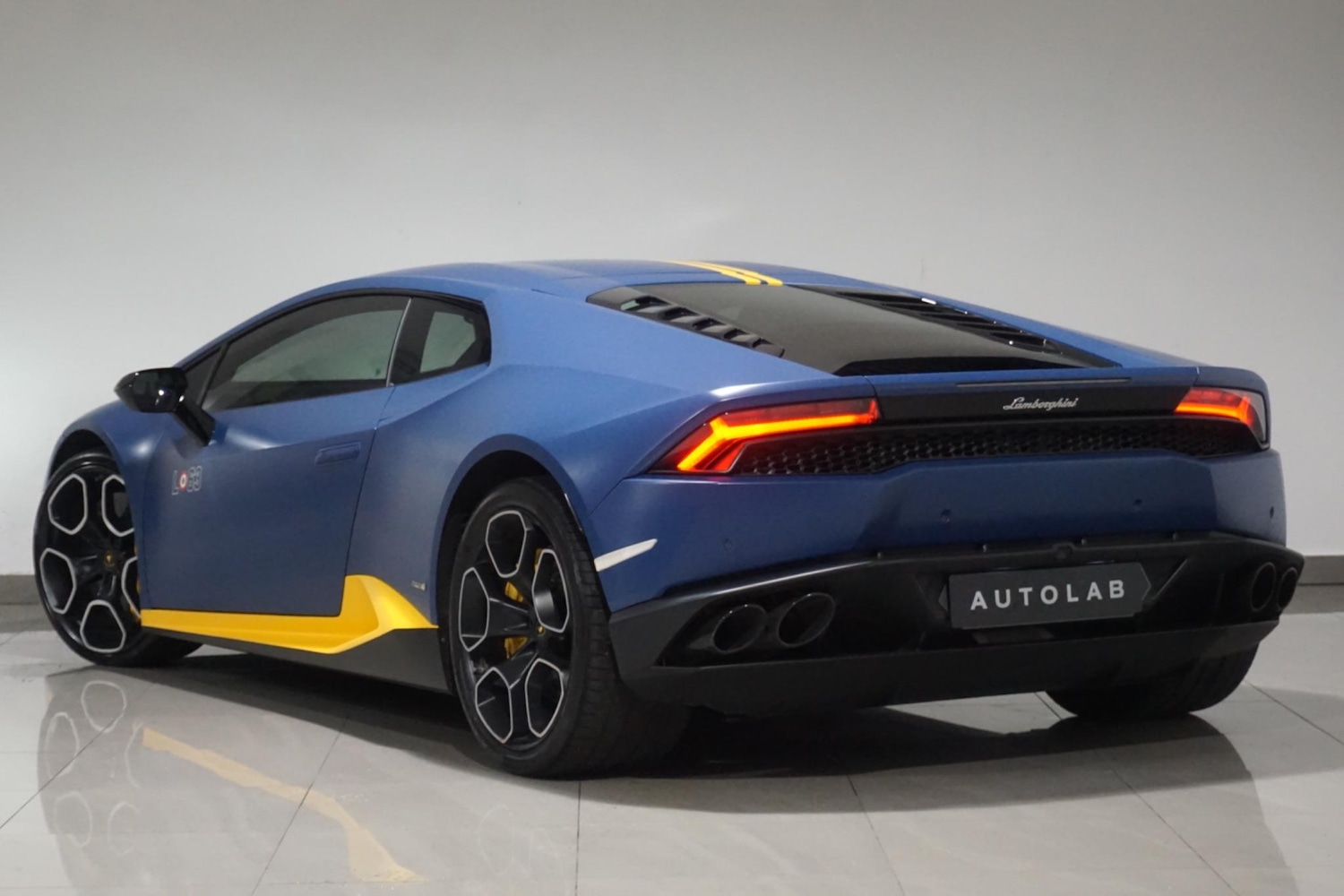 Used Lamborghini Huracan 2016 for sale - 76987775: Photo 6