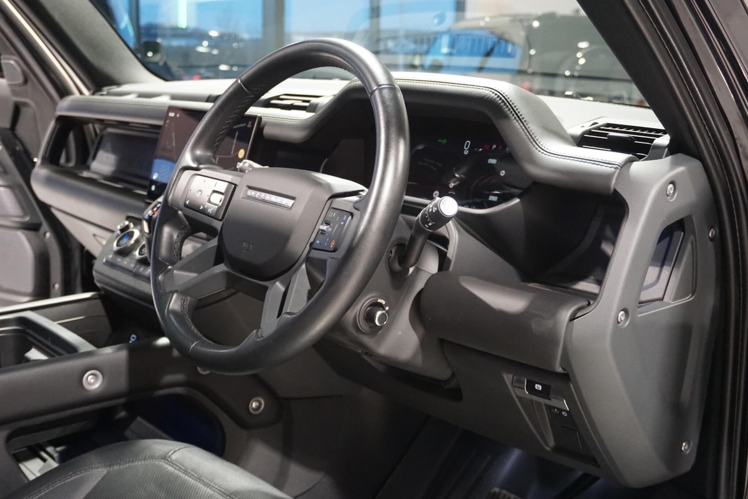 Used Land Rover Defender 110 for sale - 76918633: Photo 14