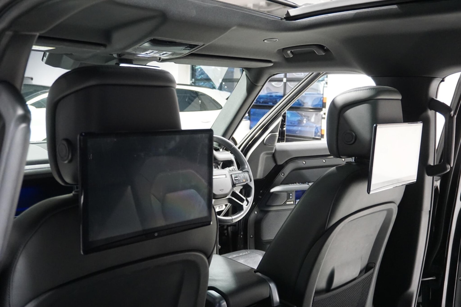 Used Land Rover Defender 110 for sale - 76918633: Photo 16