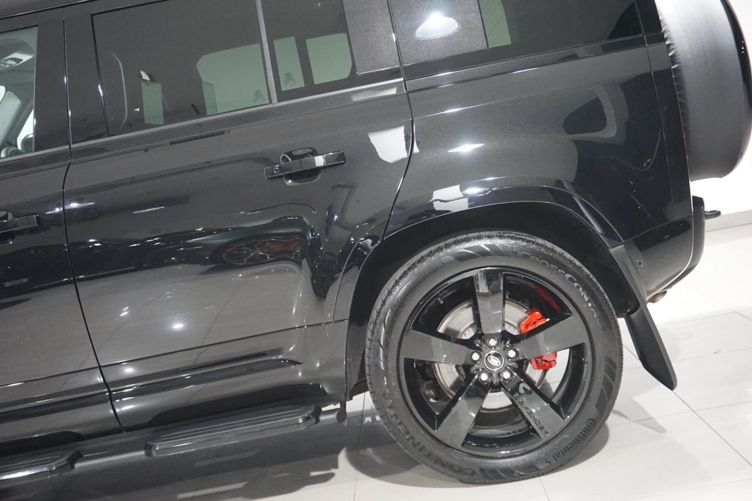 Used Land Rover Defender 110 for sale - 76918633: Photo 51