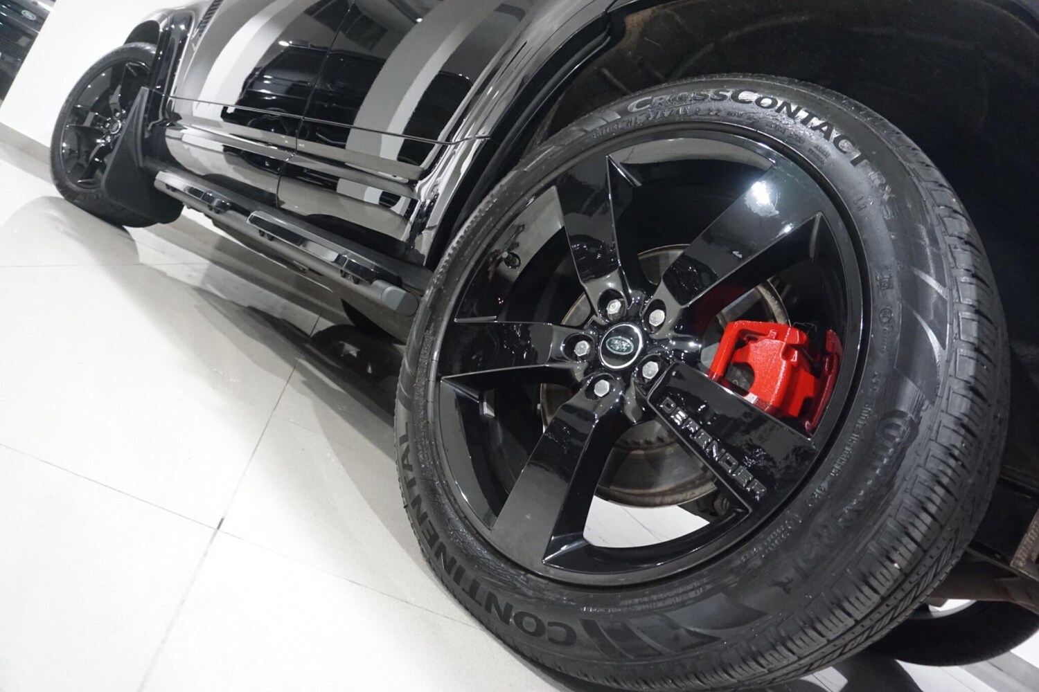 Used Land Rover Defender 110 for sale - 76918633: Photo 54