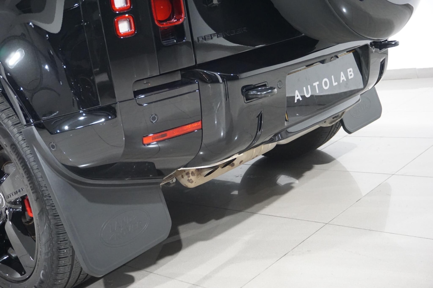 Used Land Rover Defender 110 for sale - 76918633: Photo 71