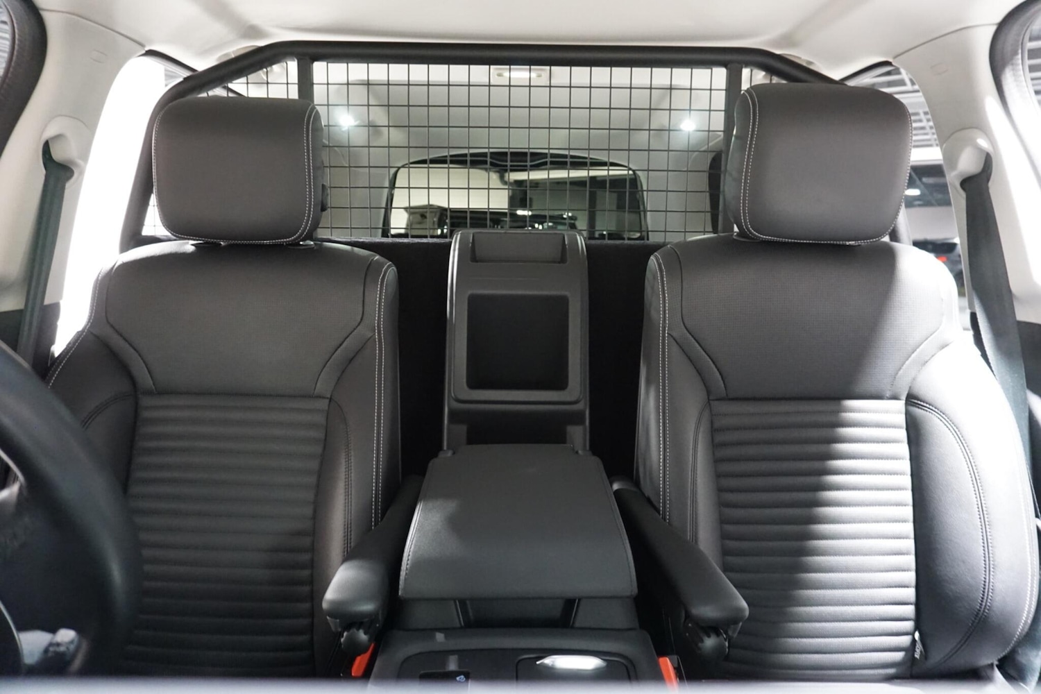 Used Land Rover Discovery 2023 for sale - 77291848: Photo 9