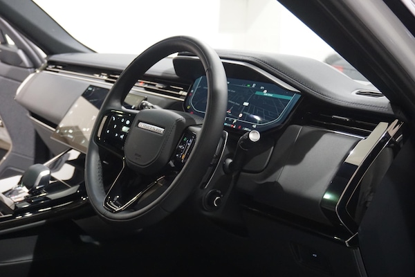 Used Land Rover Range Rover Sport 2024 for sale - 74667193: Photo 11
