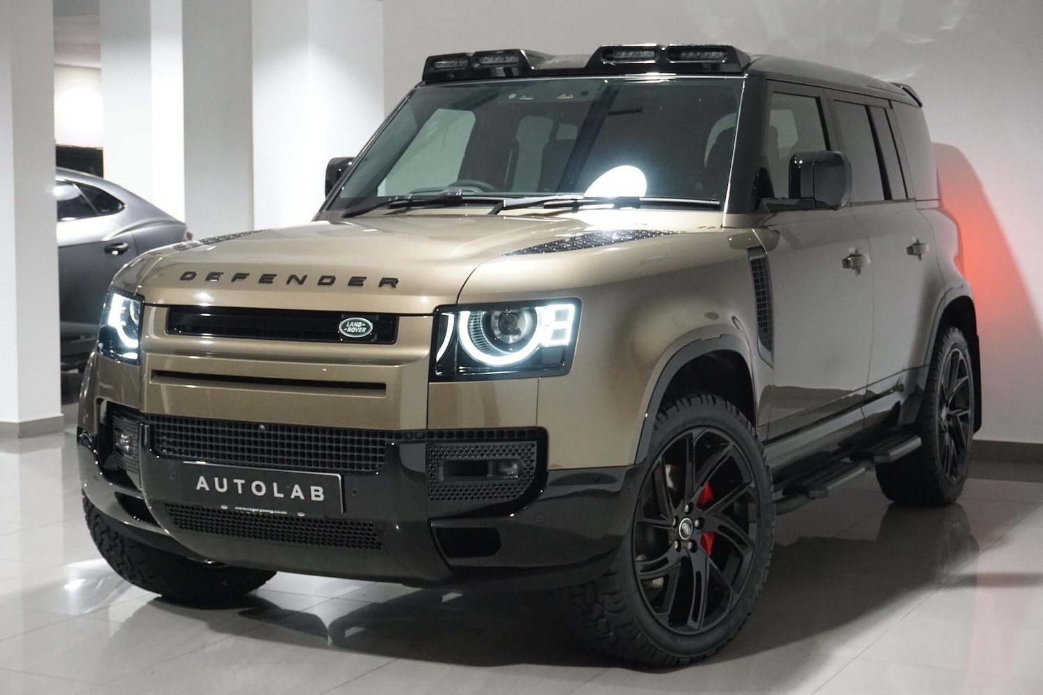 Used Land Rover Defender 110 for sale - 76498727: Photo 20