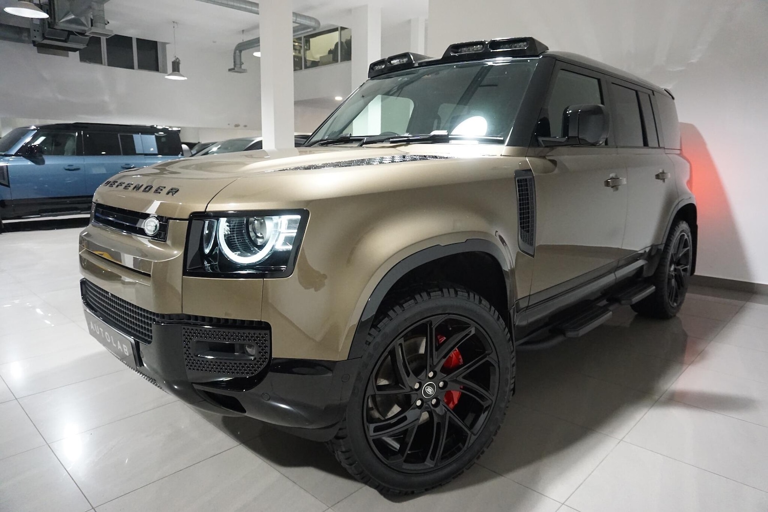 Used Land Rover Defender 110 for sale - 76498727: Photo 24