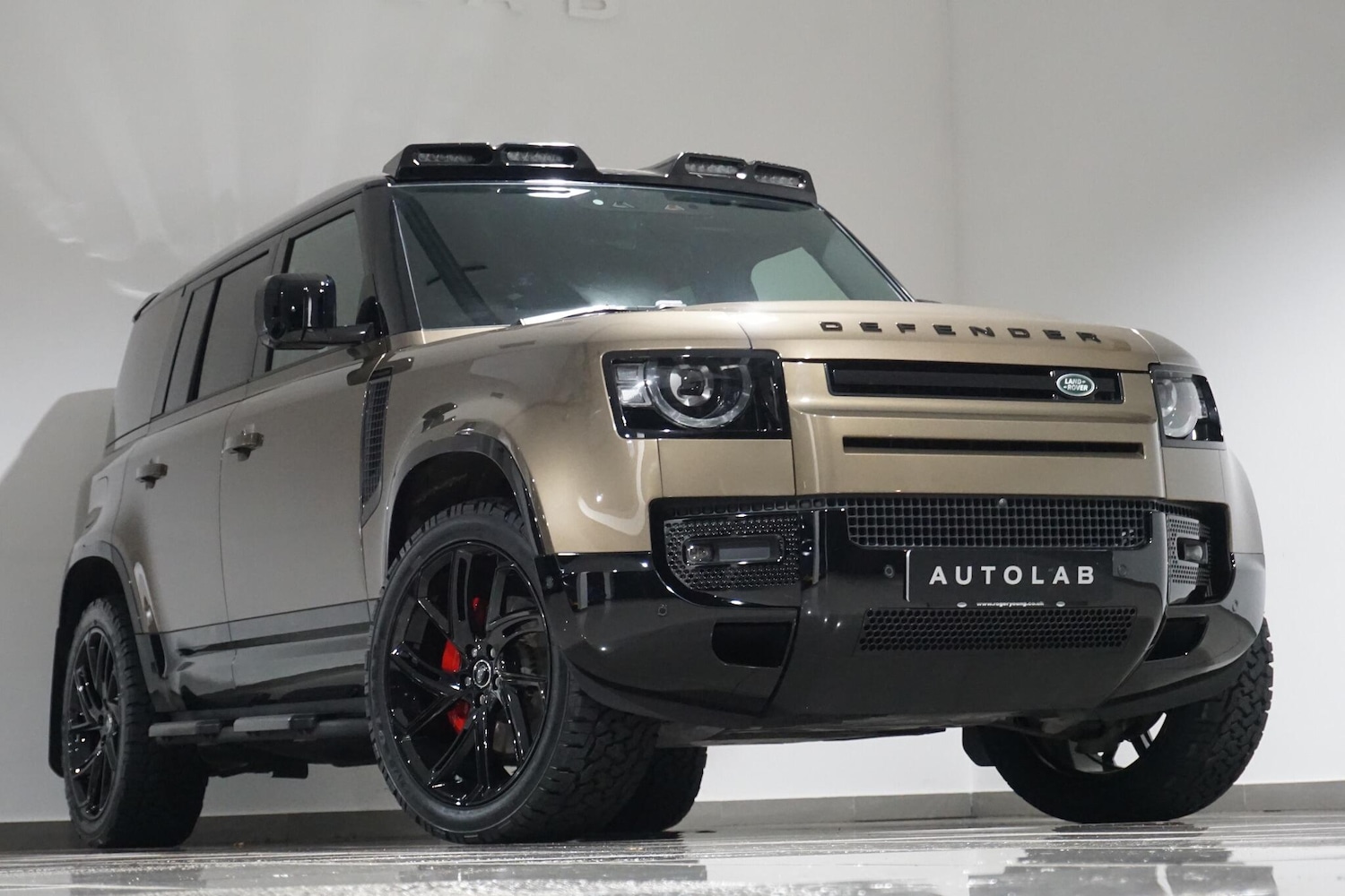 Used Land Rover Defender 110 for sale - 76498727: Photo 28