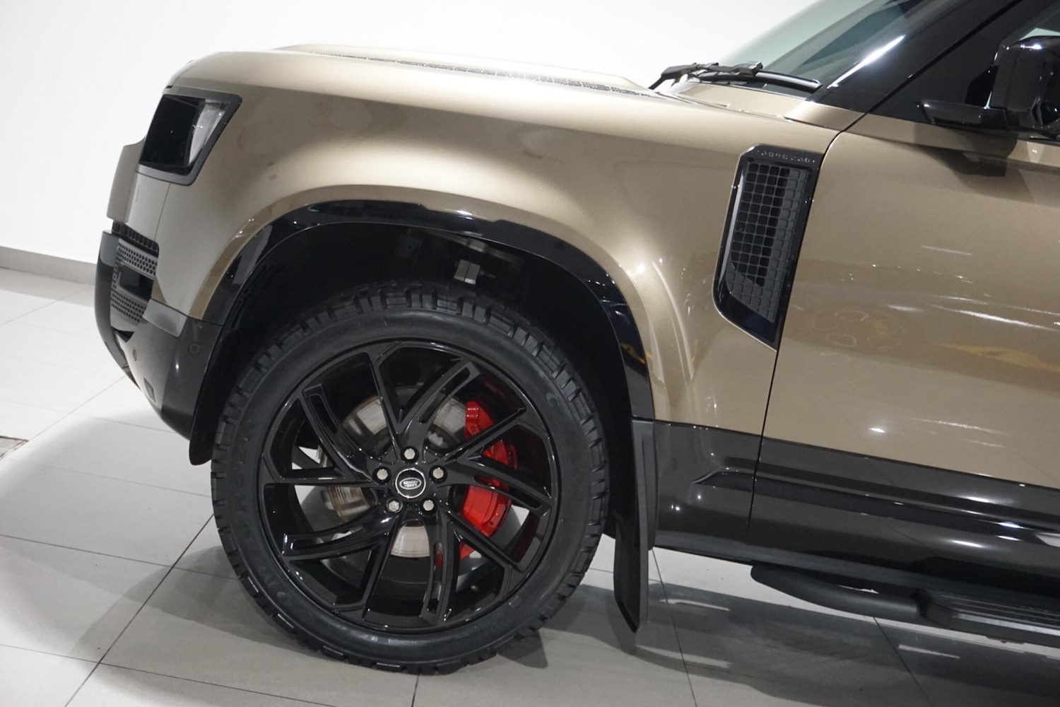 Used Land Rover Defender 110 for sale - 76498727: Photo 47