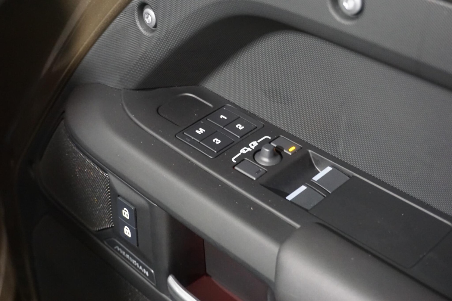 Used Land Rover Defender 110 for sale - 76498727: Photo 62