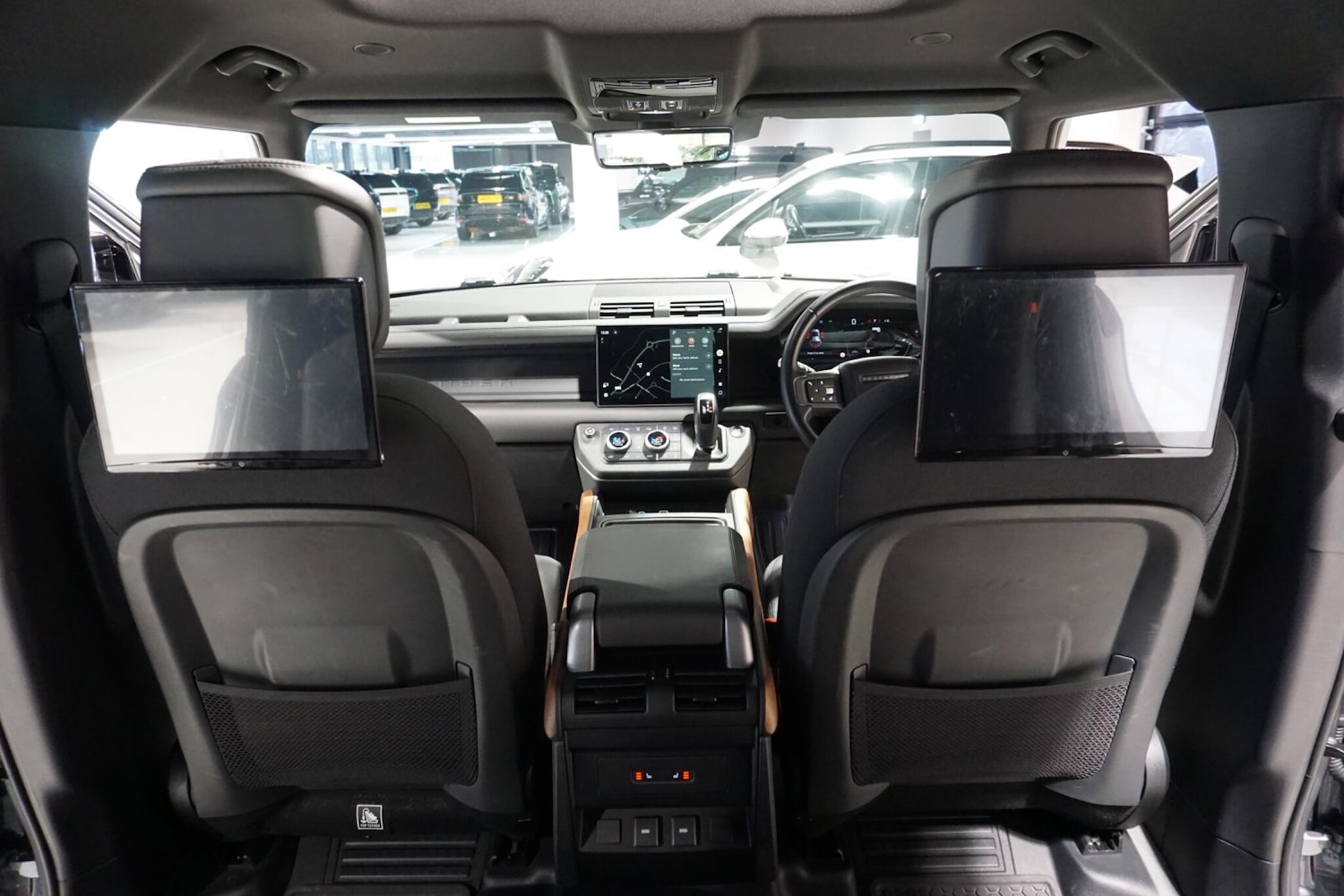 Used Land Rover Defender 2023 for sale - 76913049: Photo 10