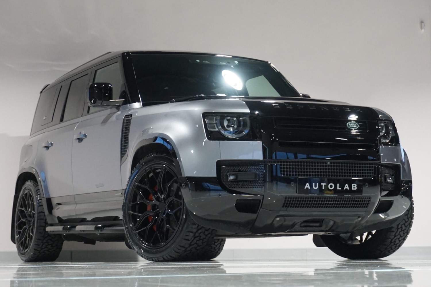 Used Land Rover Defender 2023 for sale - 76913049: Photo 33