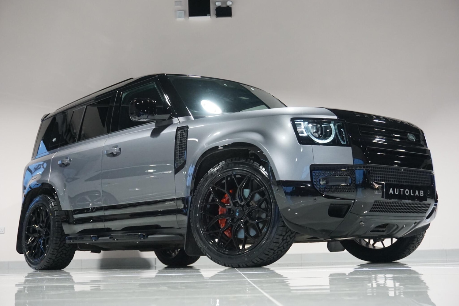 Used Land Rover Defender 2023 for sale - 76913049: Photo 37