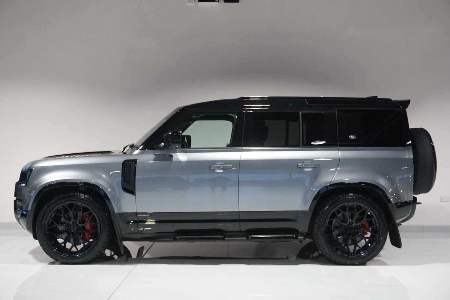 Used Land Rover Defender 2023 for sale - 76913049: Photo 38