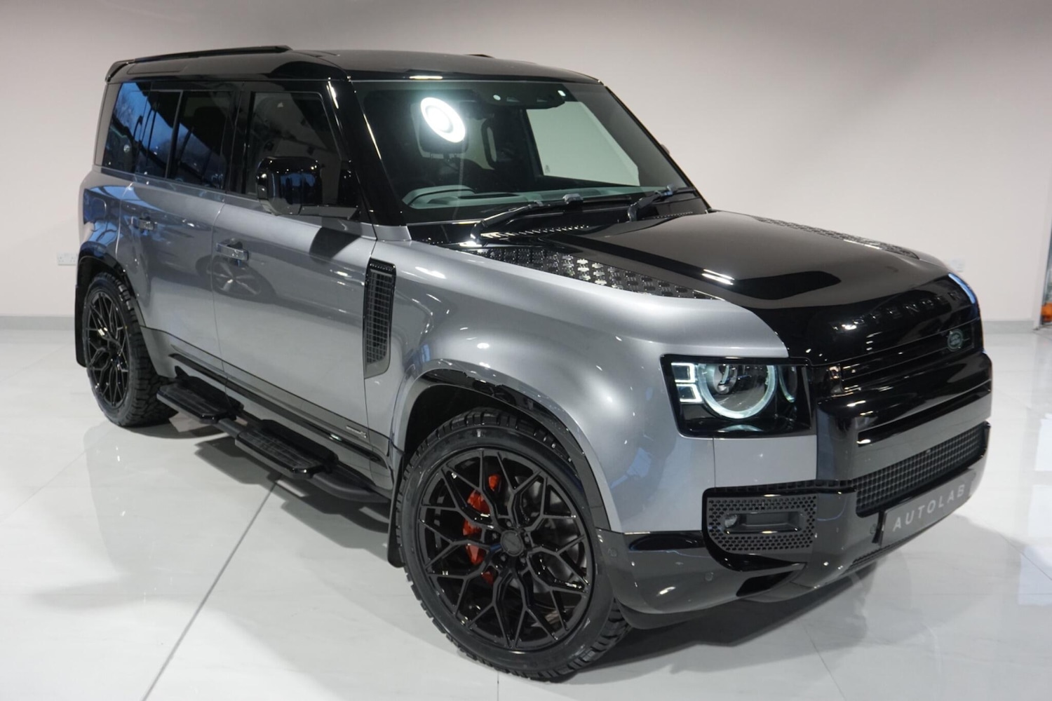 Used Land Rover Defender 2023 for sale - 76913049: Photo 40