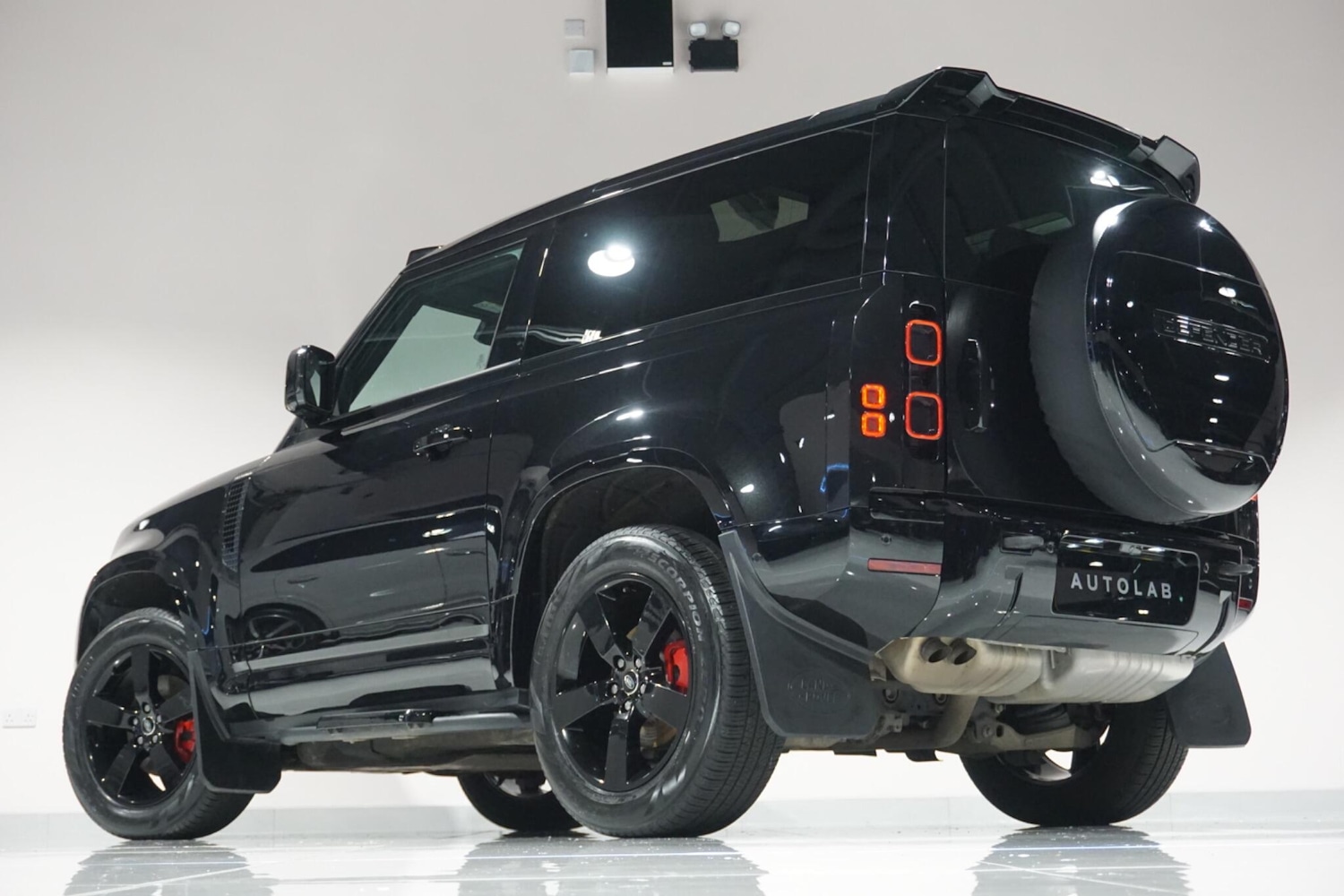 Used Land Rover Defender 90 for sale - 76936439: Photo 25