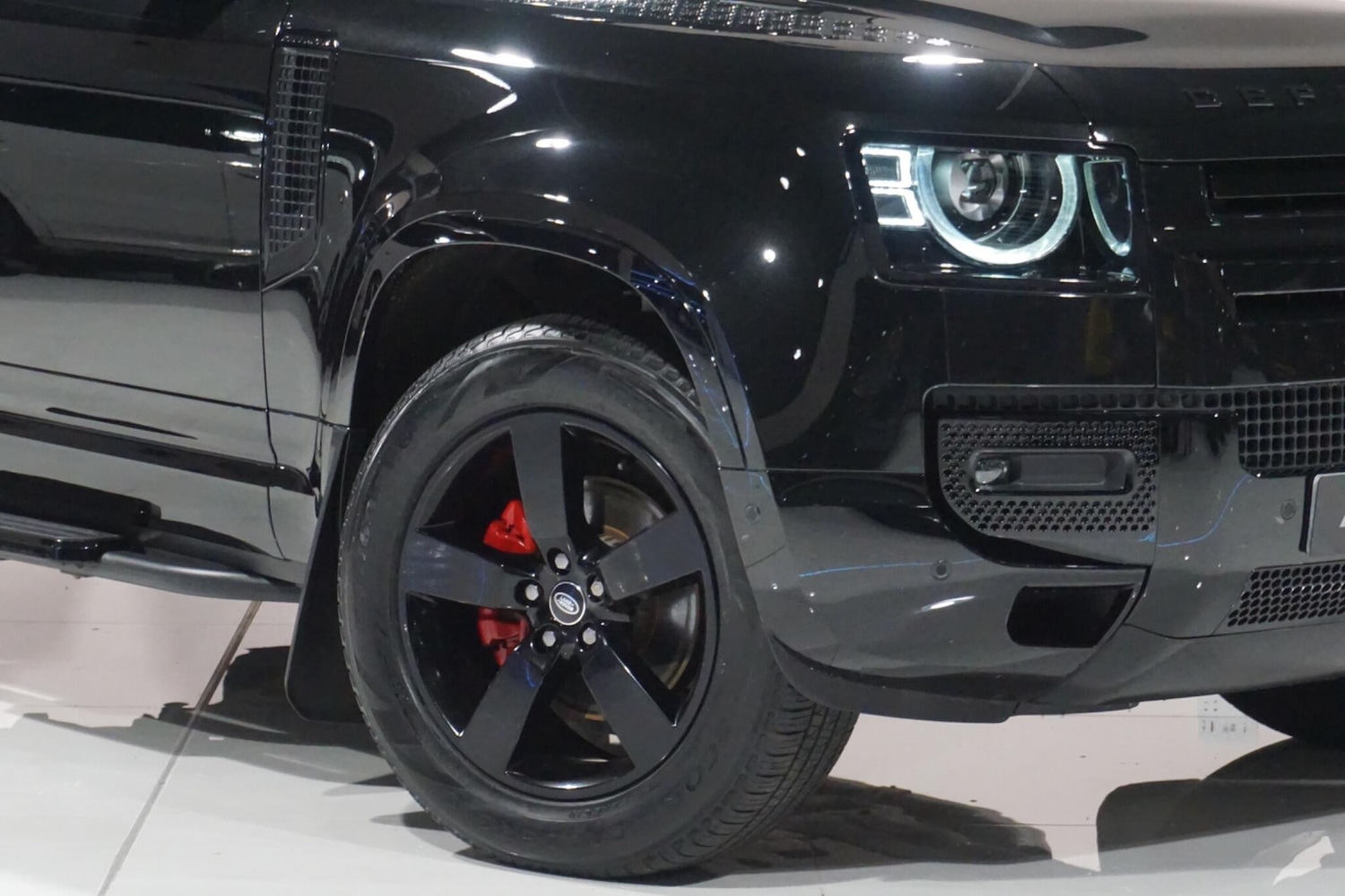 Used Land Rover Defender 90 for sale - 76936439: Photo 36