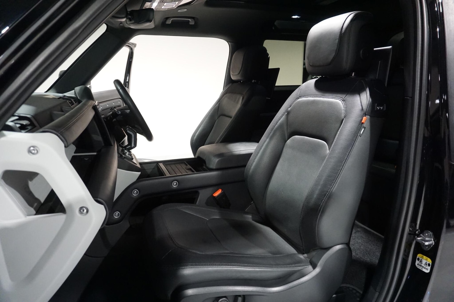 Used Land Rover Defender 90 for sale - 76936439: Photo 43