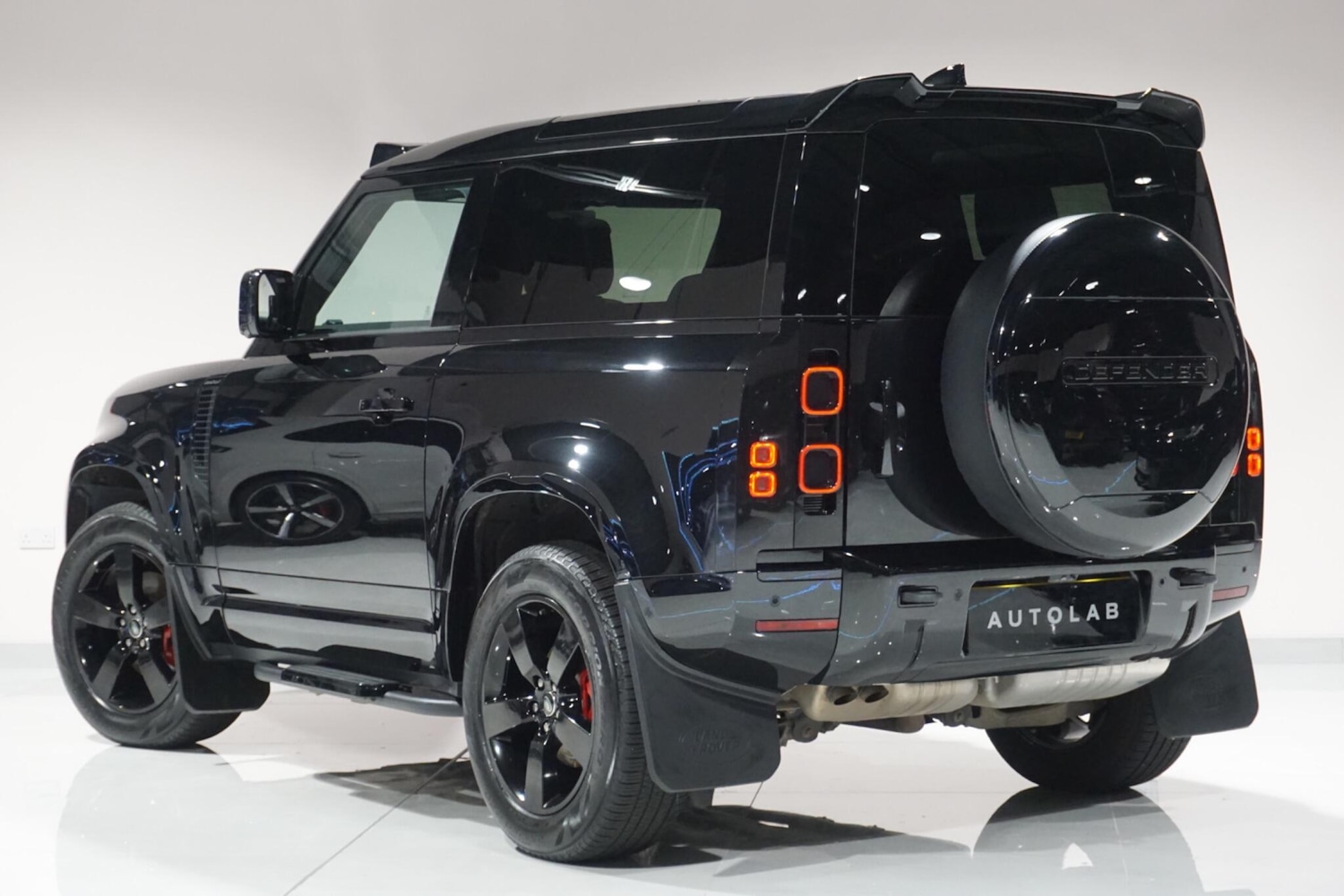 Used Land Rover Defender 90 for sale - 76936439: Photo 6