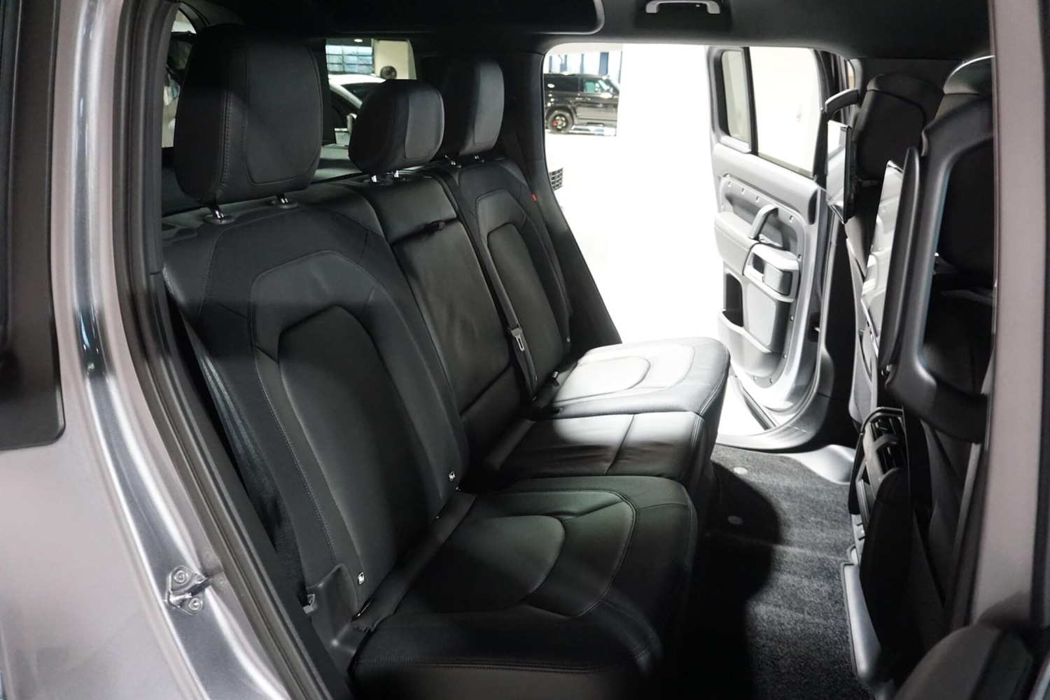 Used Land Rover Defender 110 for sale - 77017151: Photo 57