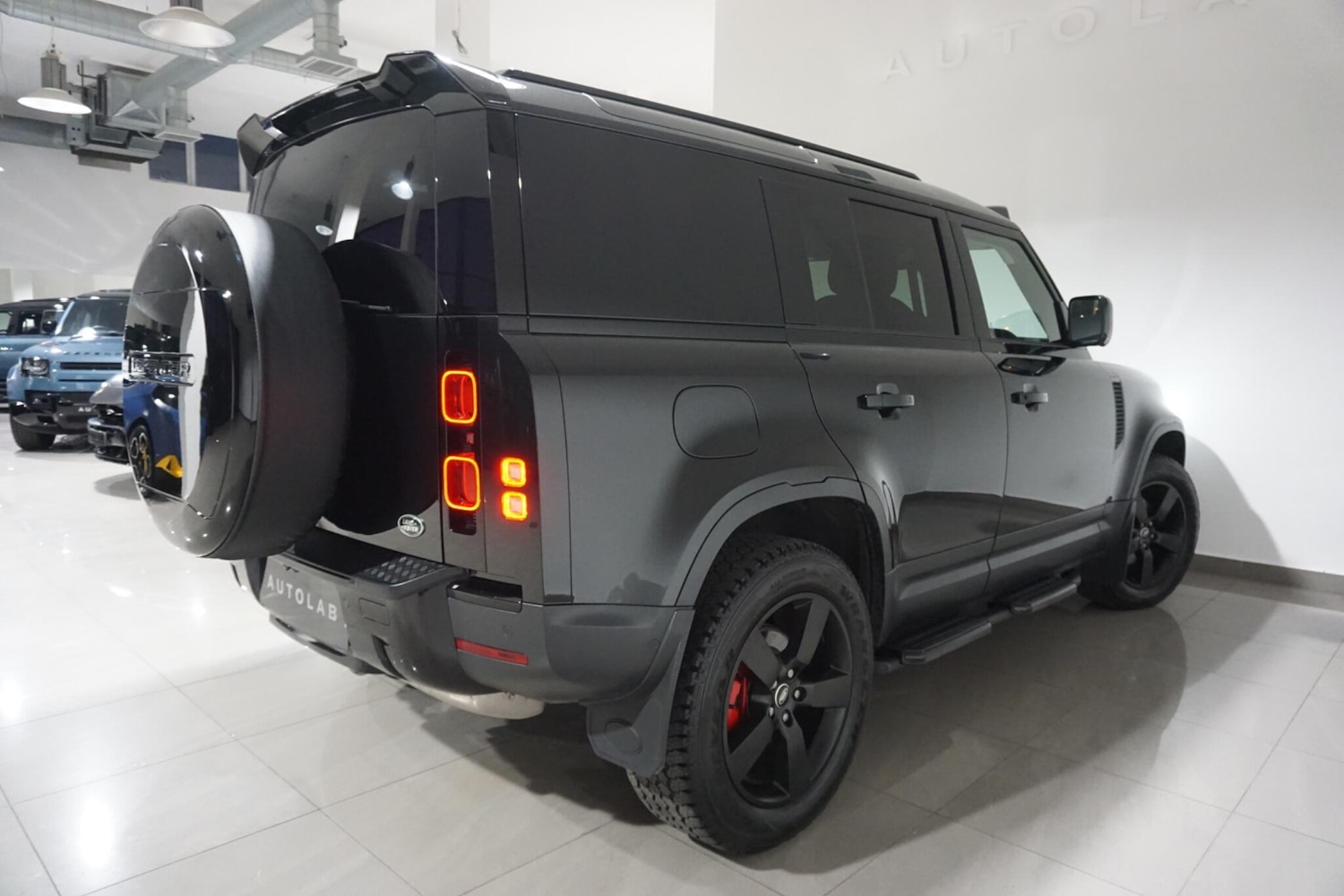 Used Land Rover Defender 110 for sale - 76701117: Photo 26