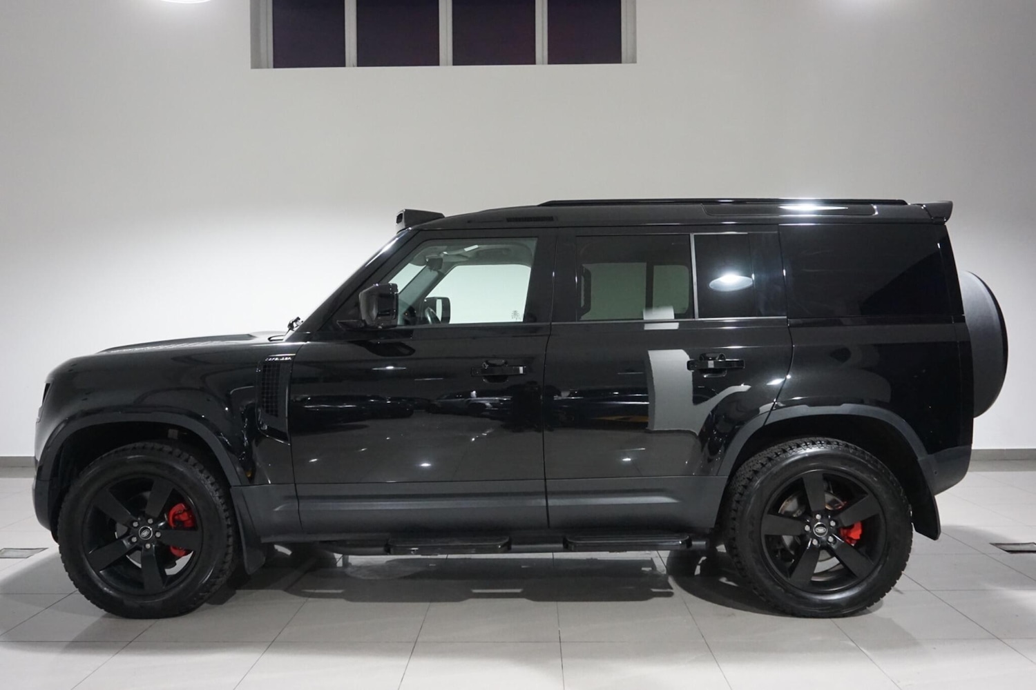 Used Land Rover Defender 110 for sale - 76701117: Photo 32
