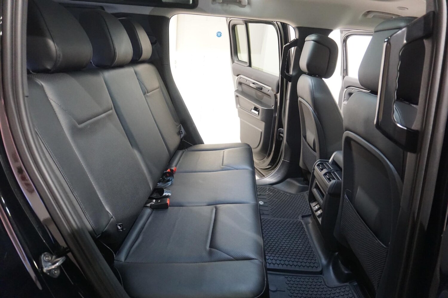 Used Land Rover Defender 110 for sale - 76701117: Photo 53