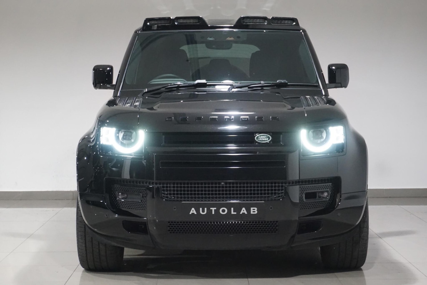 Used Land Rover Defender 110 for sale - 76992831: Photo 7