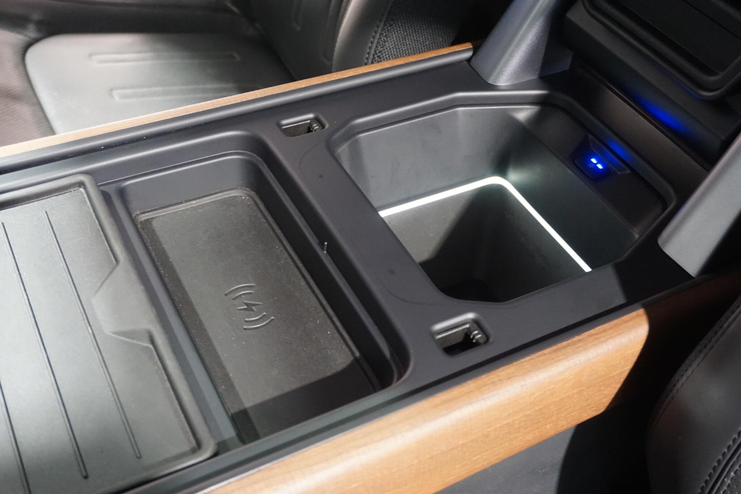 Used Land Rover Defender 110 for sale - 76918635: Photo 23