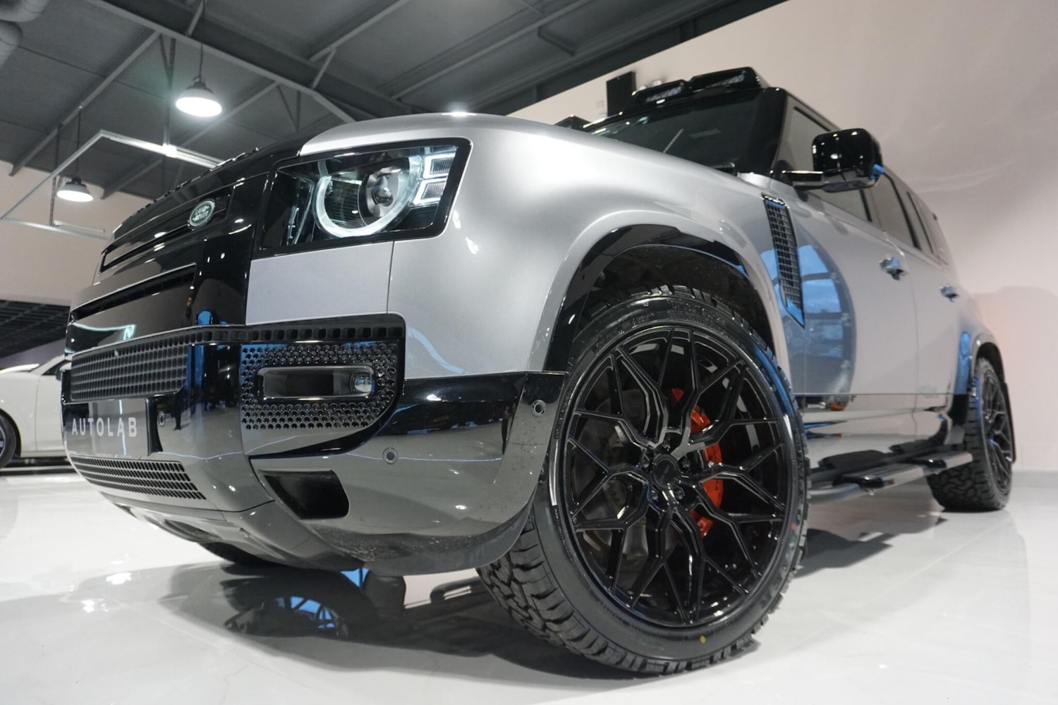 Used Land Rover Defender 110 for sale - 76918635: Photo 35