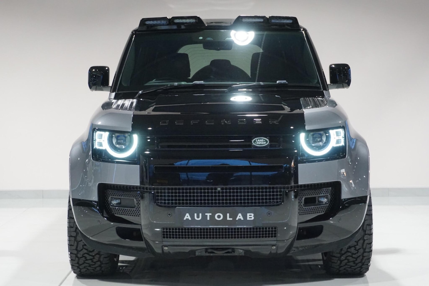 Used Land Rover Defender 110 for sale - 76918635: Photo 7