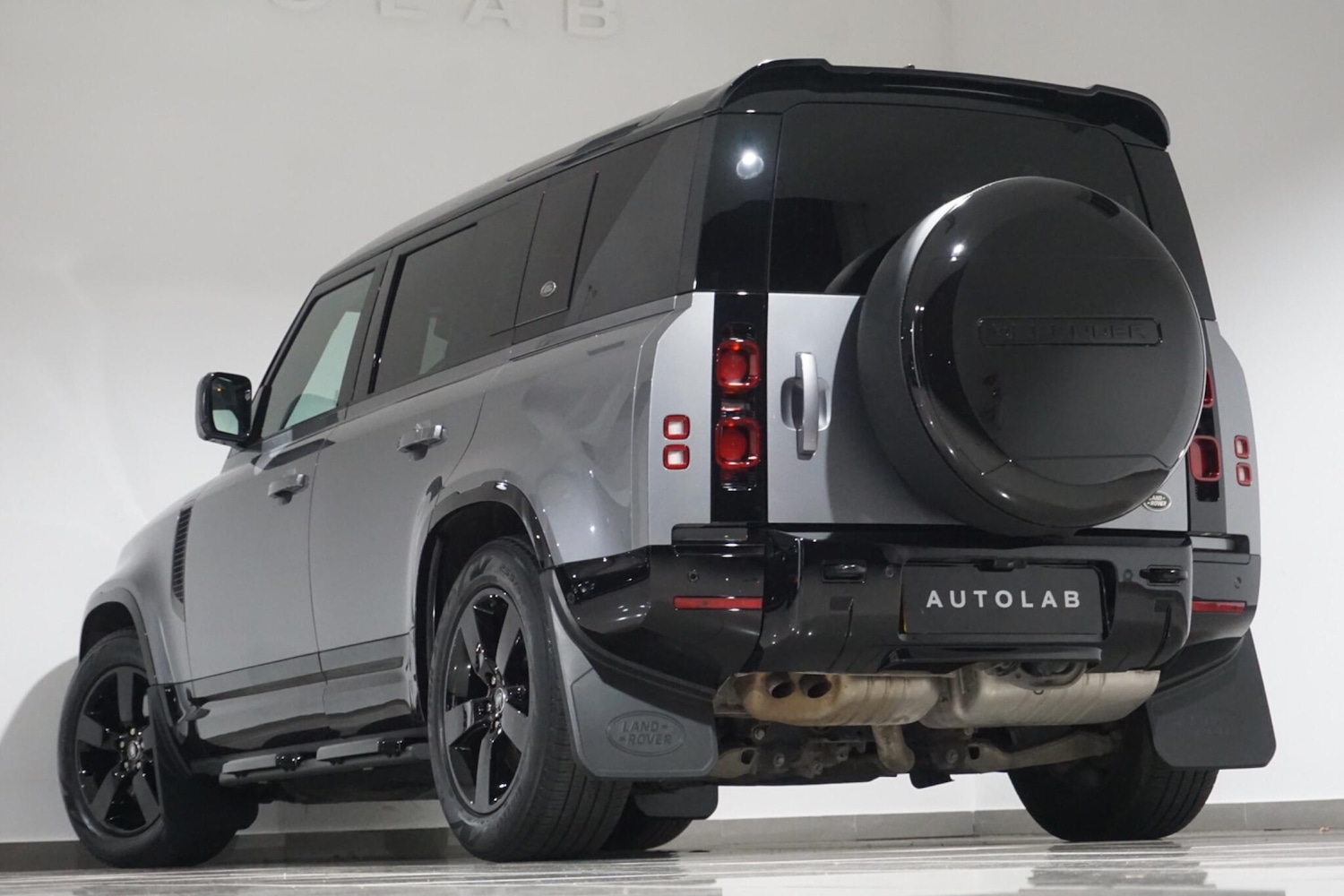 Used Land Rover Defender 2021 for sale - 76990486: Photo 30