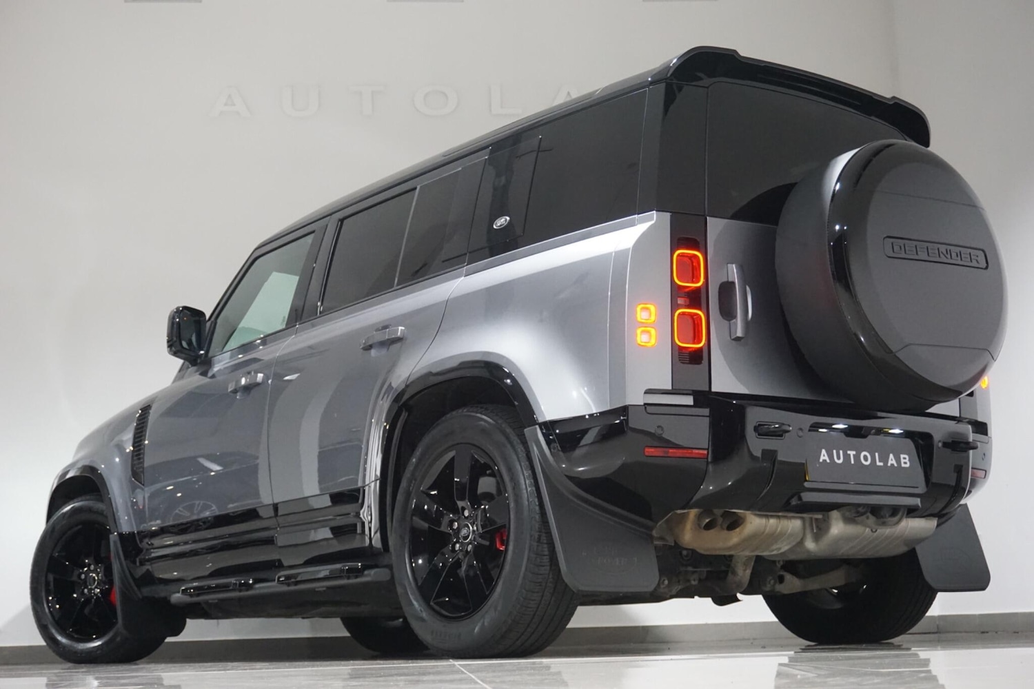 Used Land Rover Defender 2021 for sale - 76990486: Photo 35