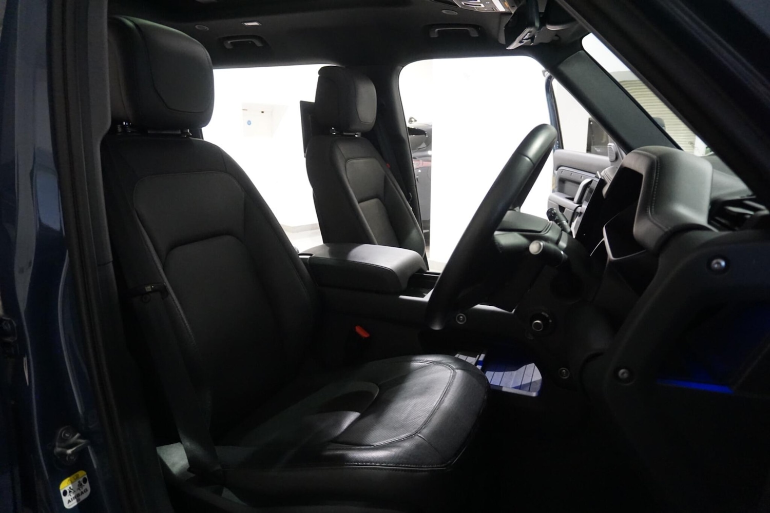 Used Land Rover Defender 110 2023 for sale - 76084352: Photo 10