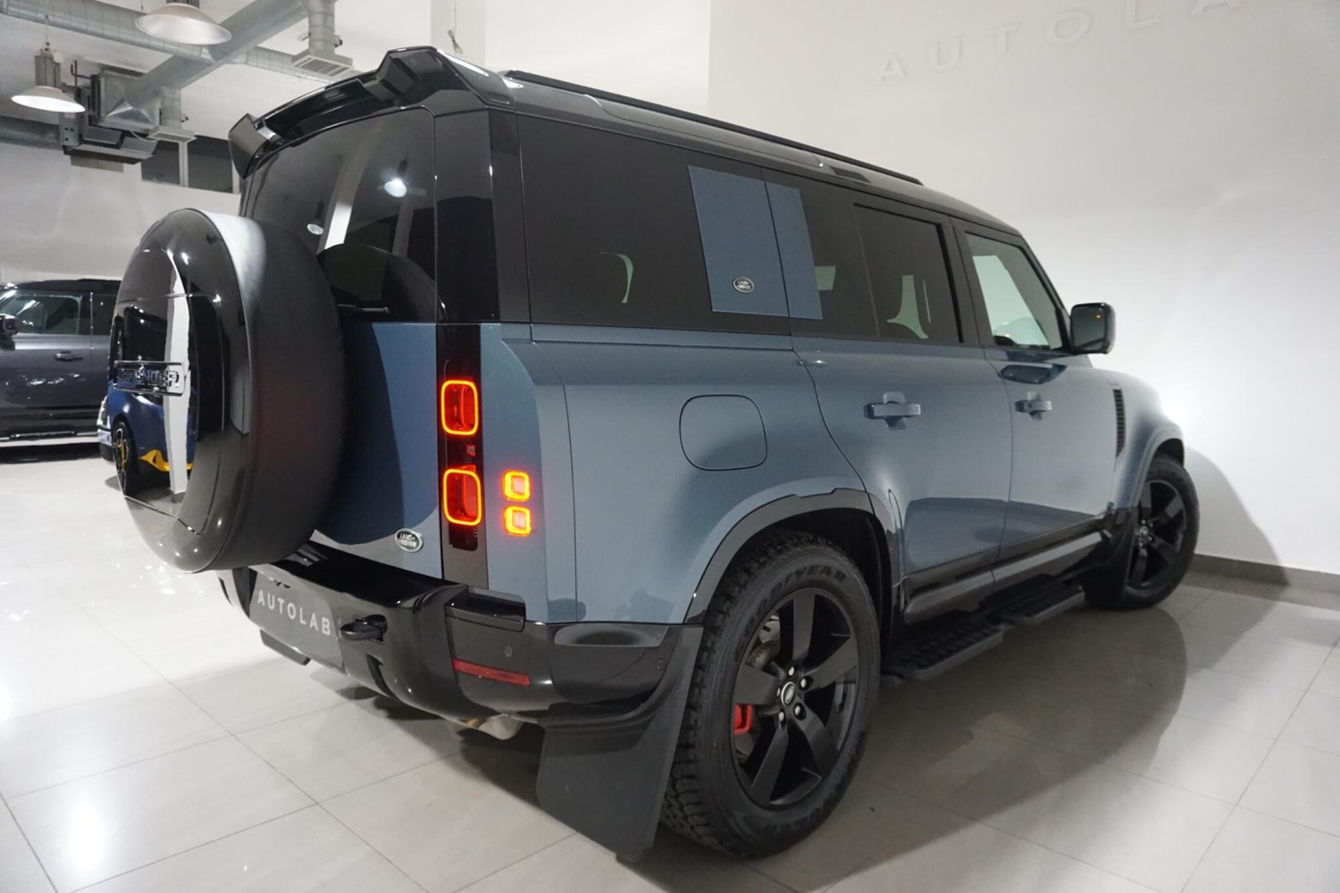 Used Land Rover Defender 110 2023 for sale - 76084352: Photo 27