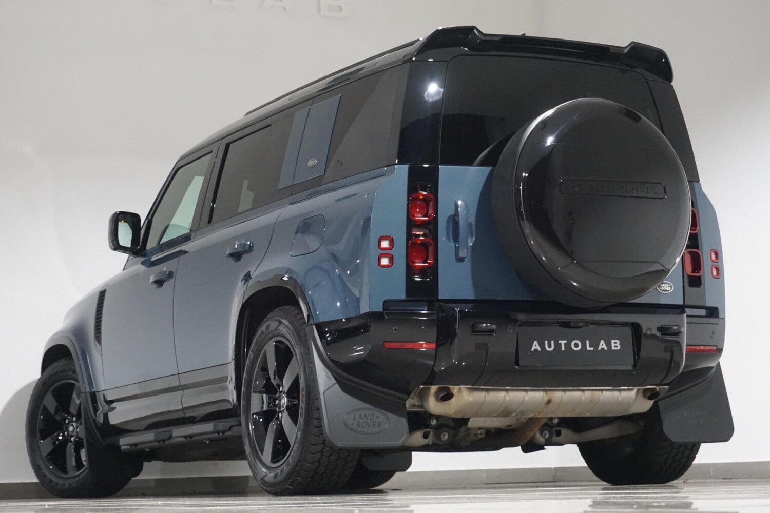 Used Land Rover Defender 110 2023 for sale - 76084352: Photo 29