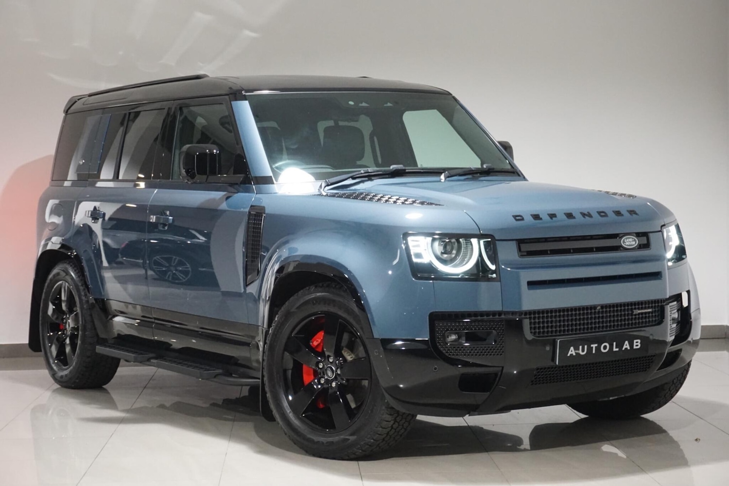 Used Land Rover Defender 110 2023 for sale - 76084352: Photo 37