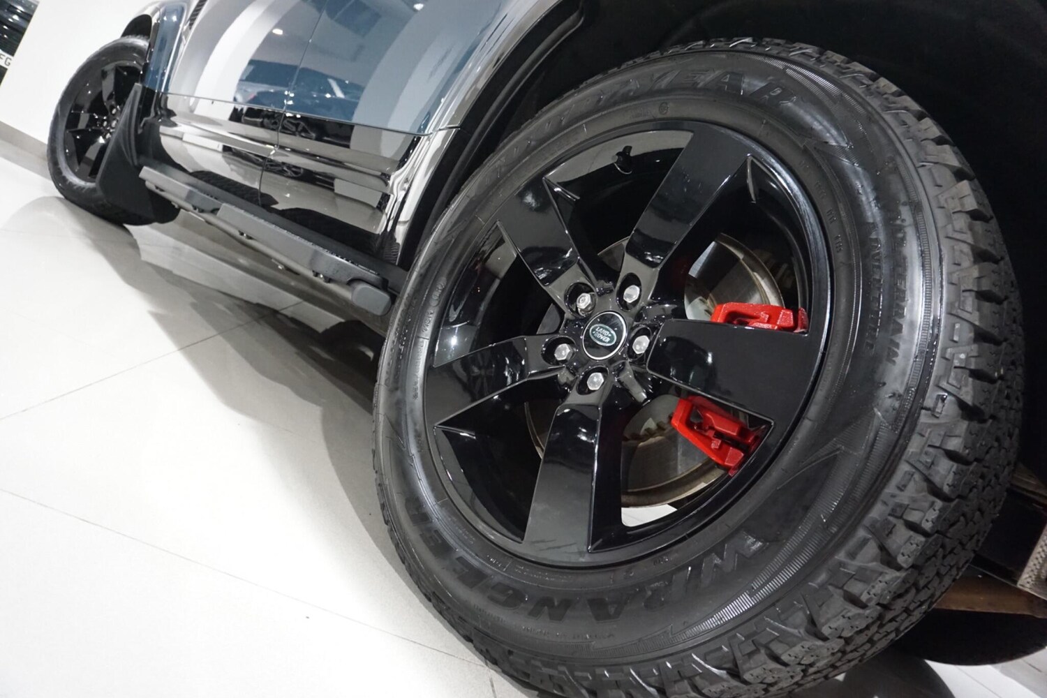 Used Land Rover Defender 110 2023 for sale - 76084352: Photo 51