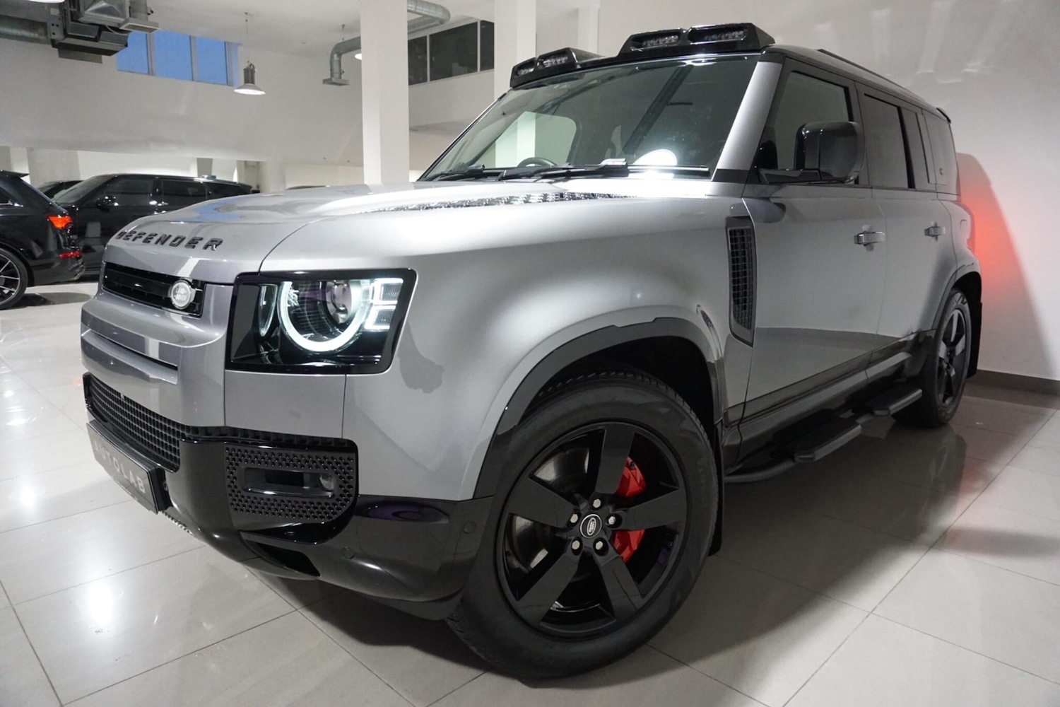 Used Land Rover Defender 110 for sale - 76476476: Photo 26