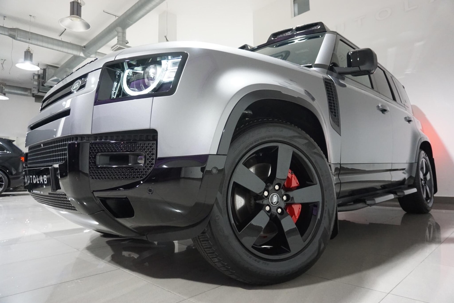 Used Land Rover Defender 110 for sale - 76476476: Photo 32