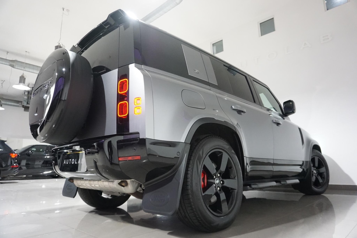 Used Land Rover Defender 110 for sale - 76476476: Photo 33