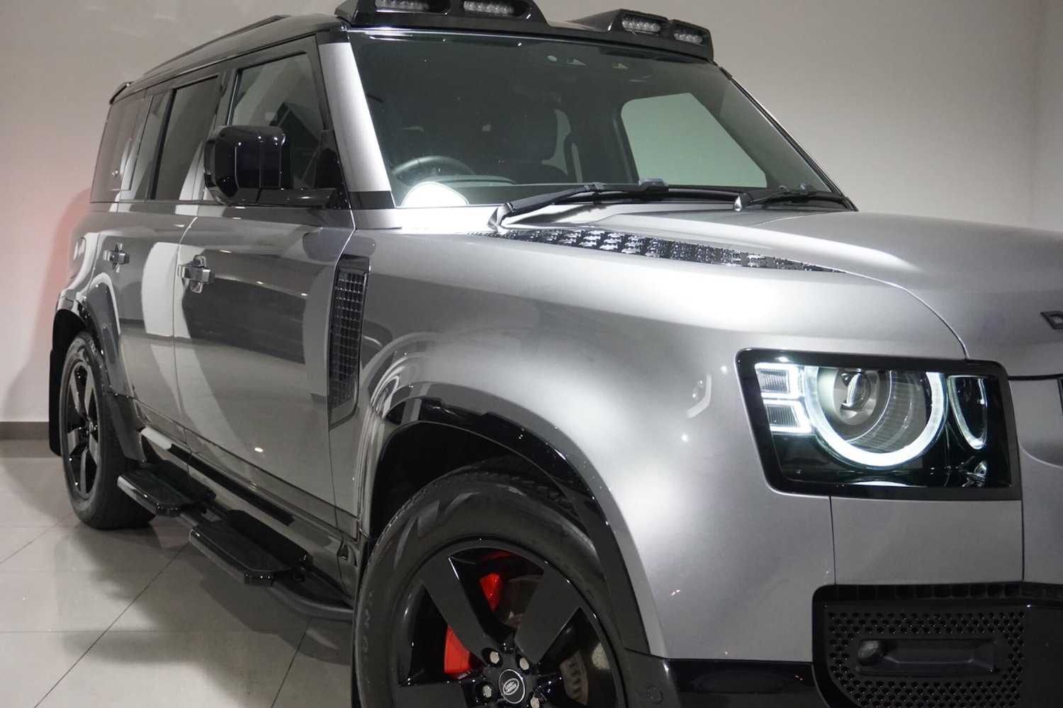 Used Land Rover Defender 110 for sale - 76476476: Photo 51