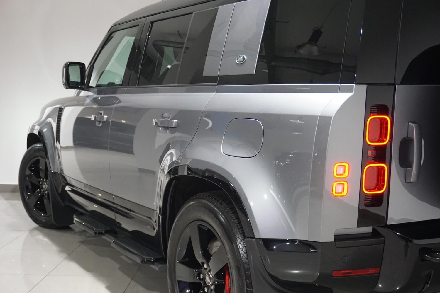 Used Land Rover Defender 110 for sale - 76476476: Photo 52