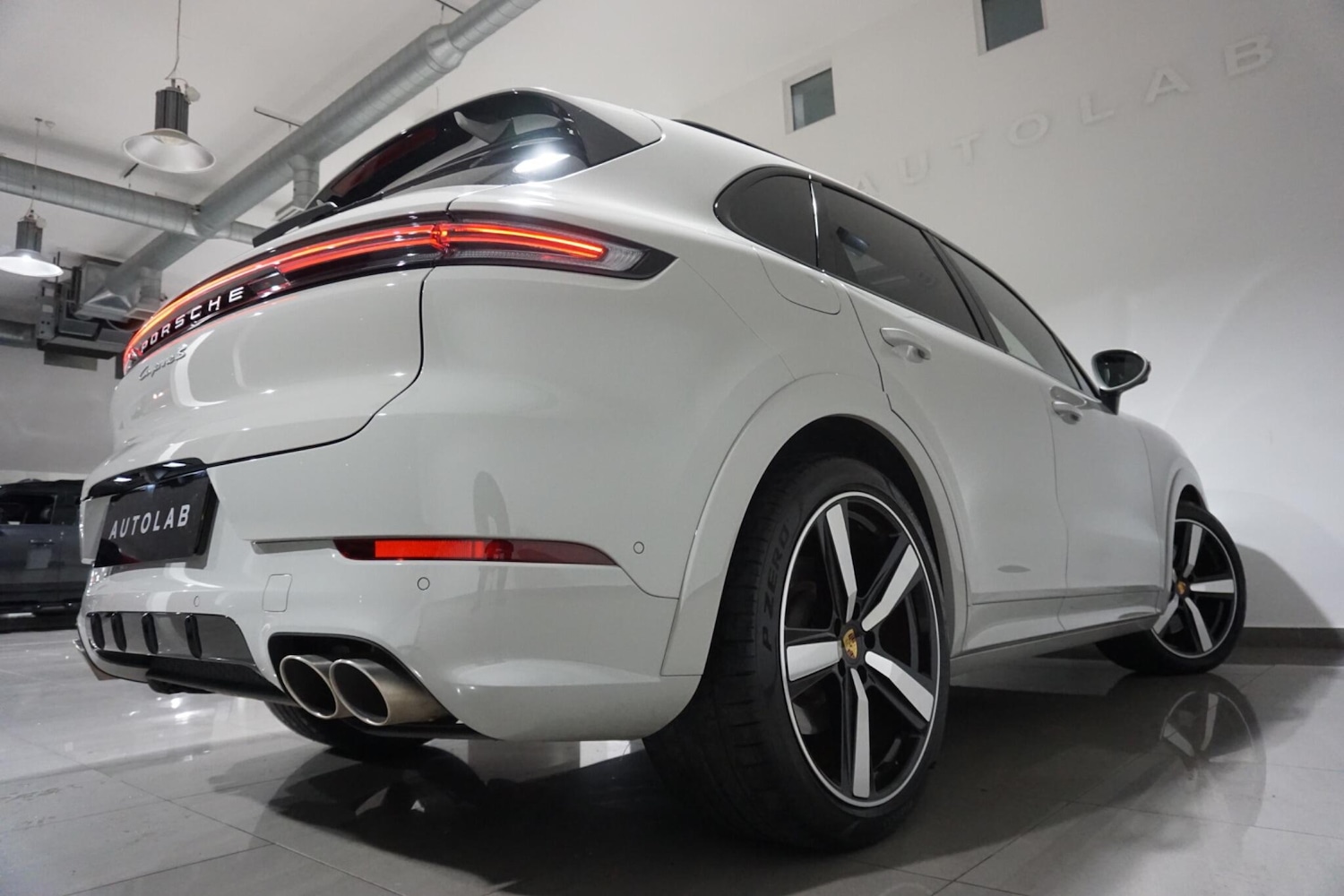 Used Porsche Cayenne 2023 for sale - 76988210: Photo 32