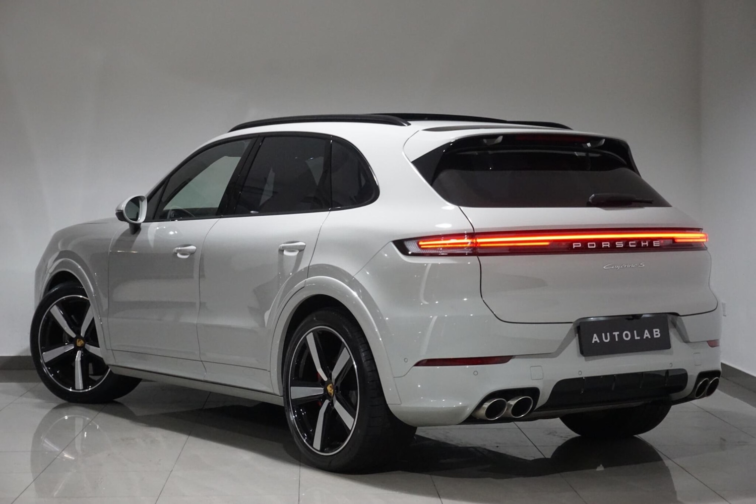 Used Porsche Cayenne 2023 for sale - 76988210: Photo 39