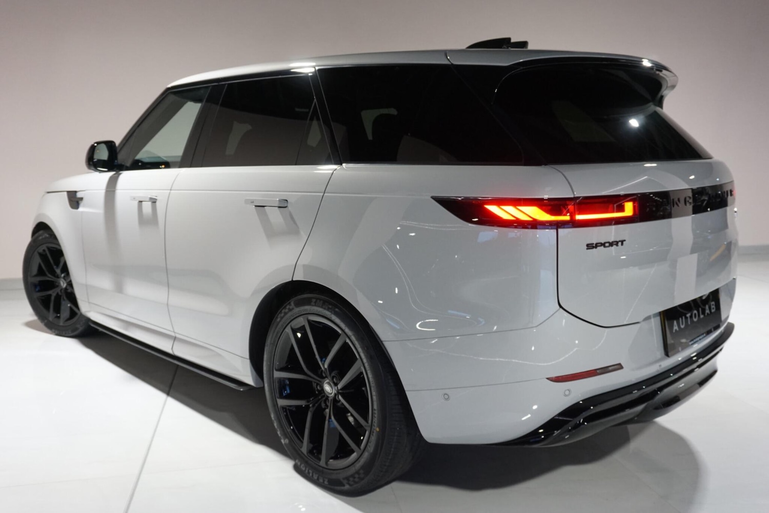 Used Land Rover Range Rover Sport 2023 for sale - 77440122: Photo 28