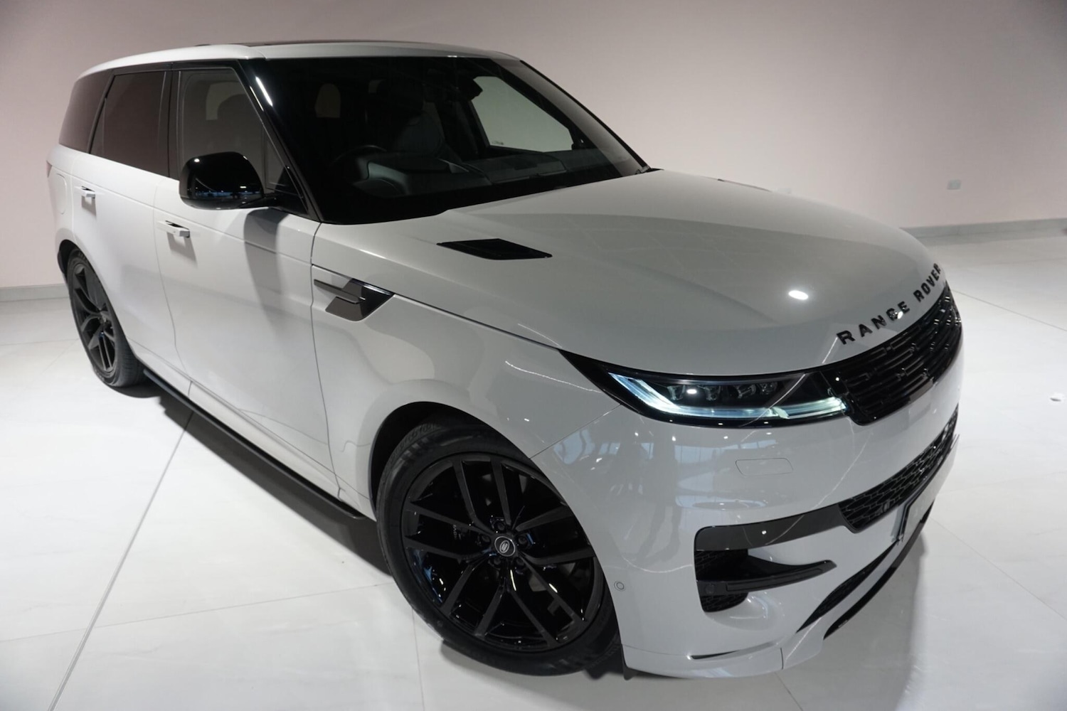 Used Land Rover Range Rover Sport 2023 for sale - 77440122: Photo 38