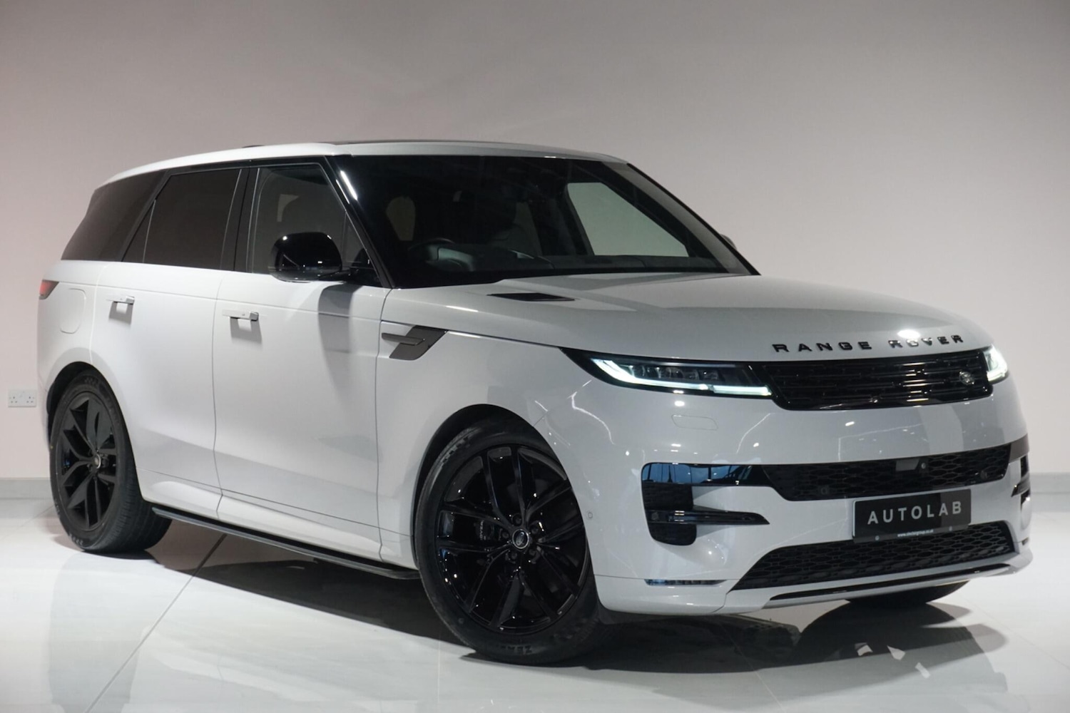 Used Land Rover Range Rover Sport 2023 for sale - 77440122: Photo 40