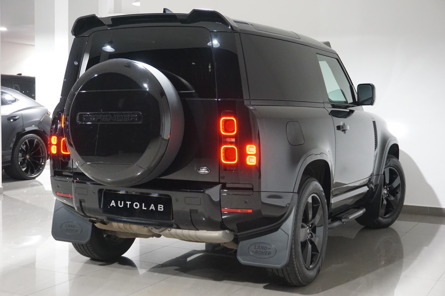 Used Land Rover Defender 90 2022 for sale - 76360526: Photo 13